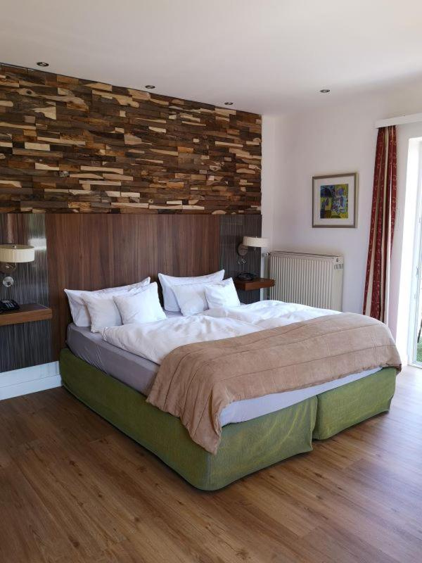 Hotel Almrausch บาดไรเฮนฮัล ภายนอก รูปภาพ