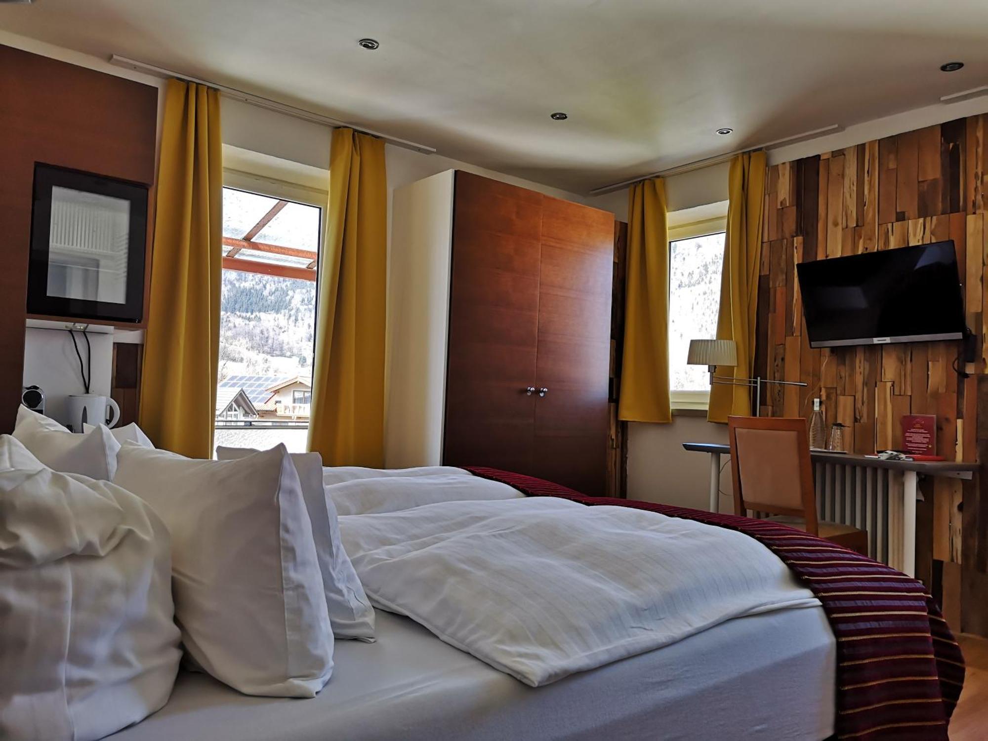 Hotel Almrausch บาดไรเฮนฮัล ภายนอก รูปภาพ
