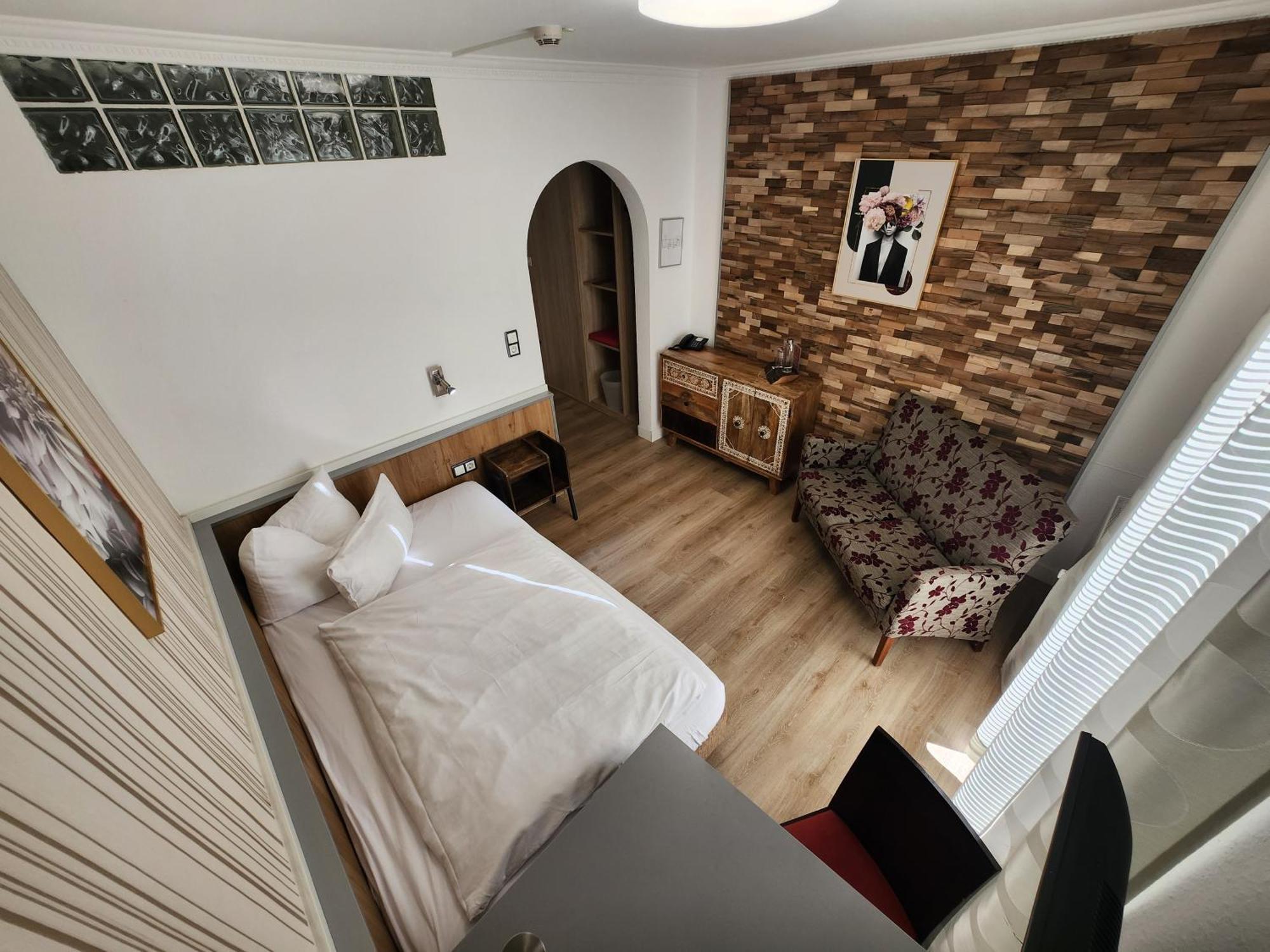 Hotel Almrausch บาดไรเฮนฮัล ภายนอก รูปภาพ