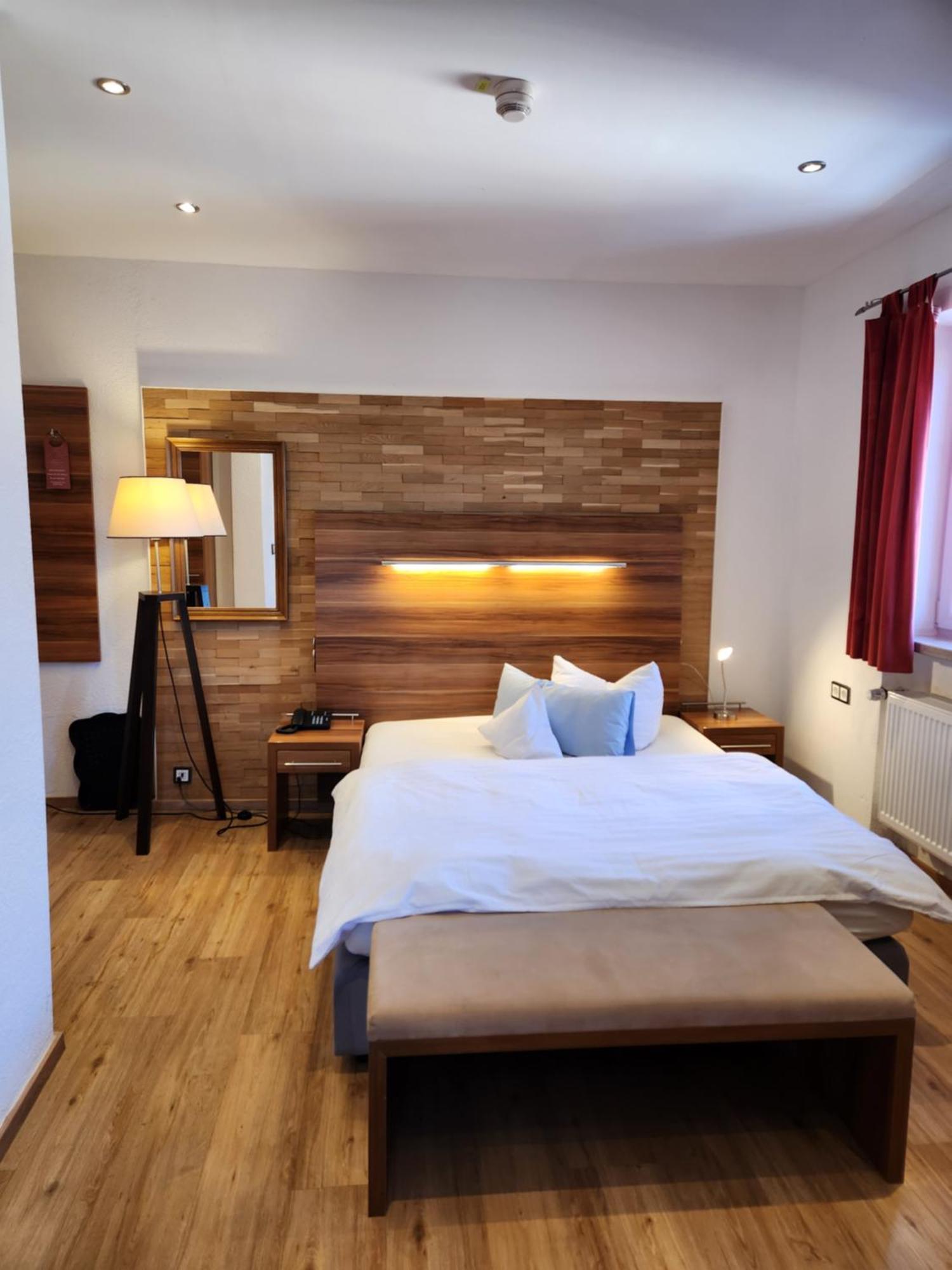 Hotel Almrausch บาดไรเฮนฮัล ภายนอก รูปภาพ