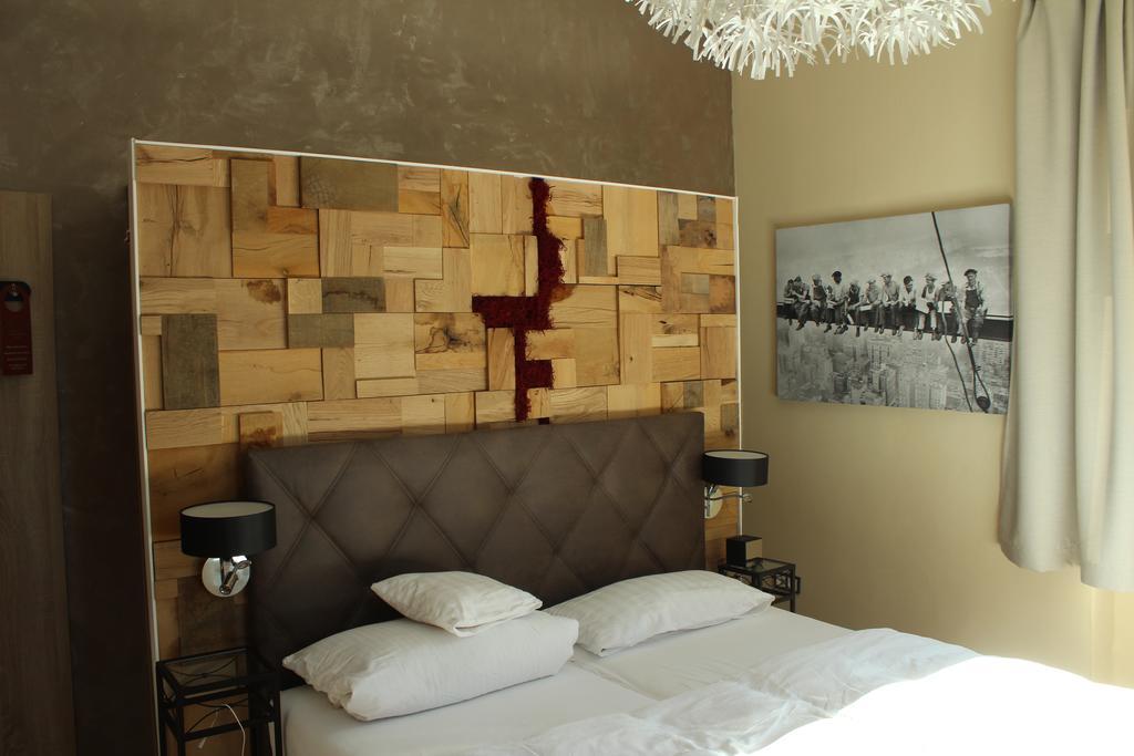Hotel Almrausch บาดไรเฮนฮัล ภายนอก รูปภาพ