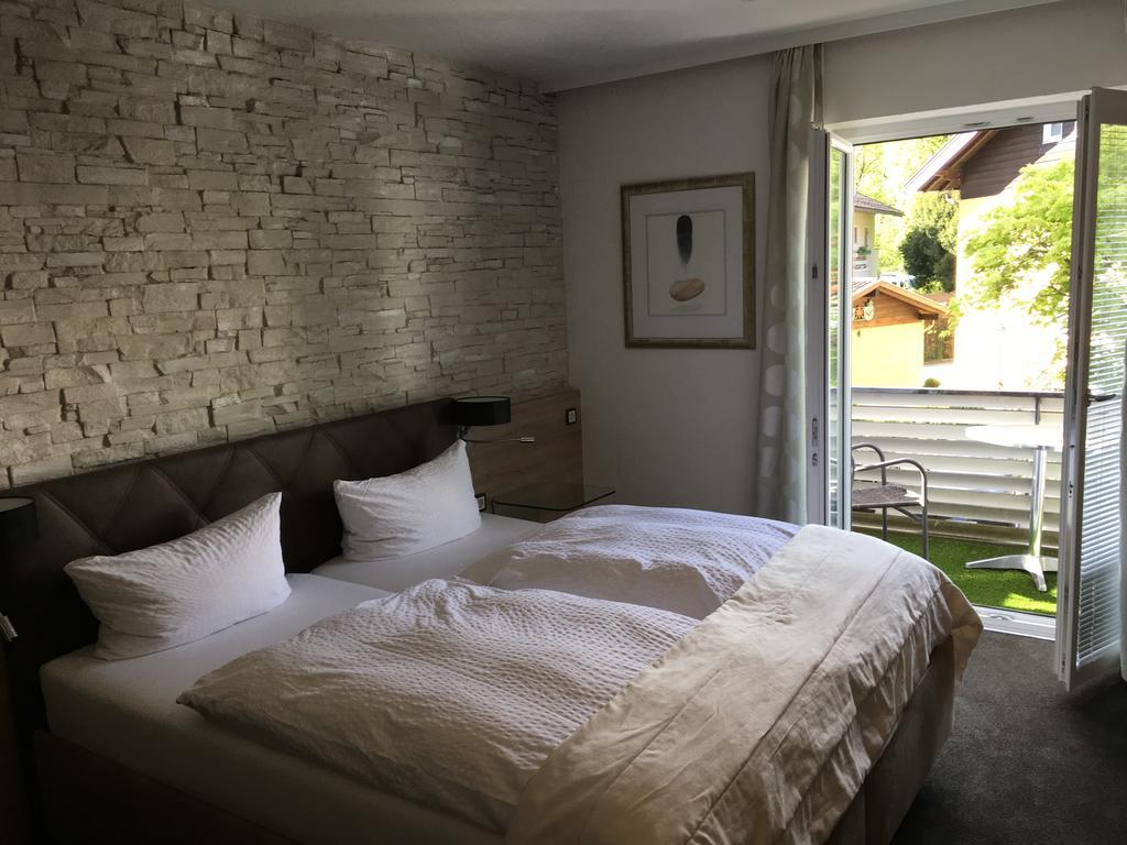 Hotel Almrausch บาดไรเฮนฮัล ภายนอก รูปภาพ