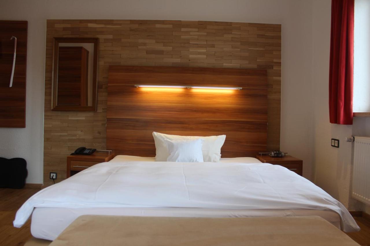 Hotel Almrausch บาดไรเฮนฮัล ภายนอก รูปภาพ